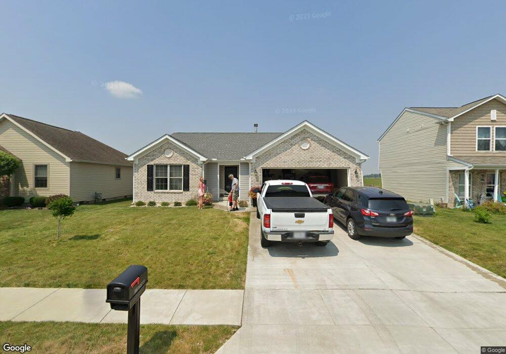 208 Barr Ct, Tipton, IN 46072 - photo 1