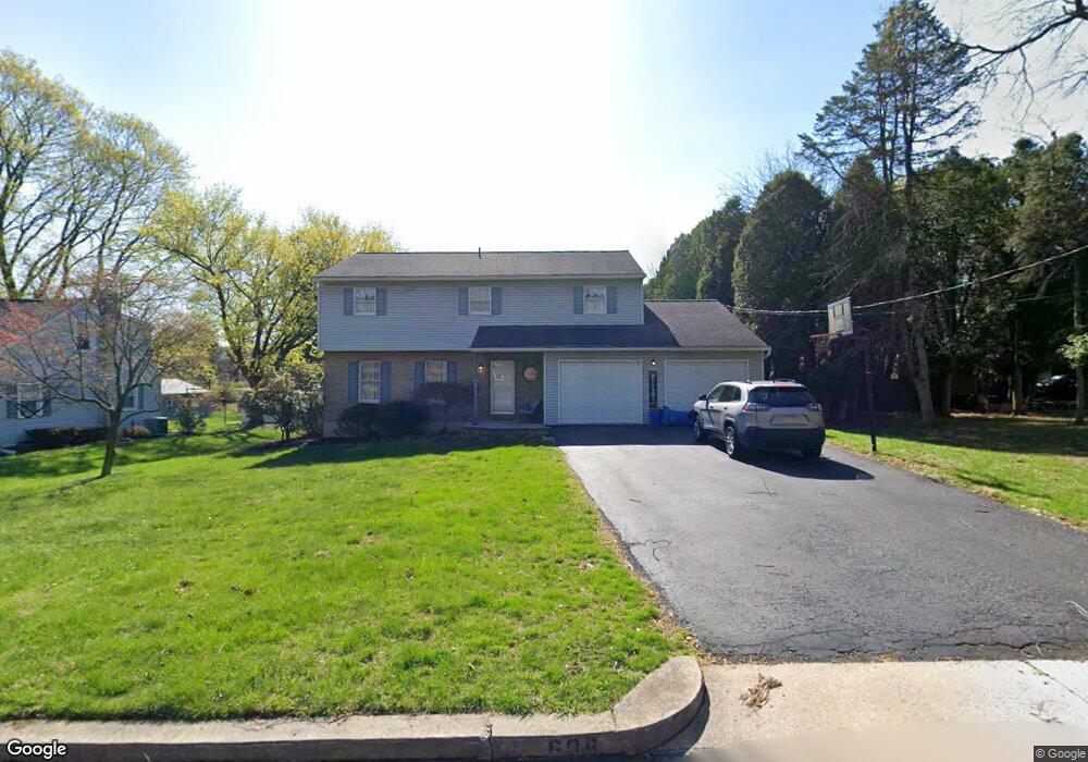 606 Linden Ave, Reading, PA 19605 - photo 1