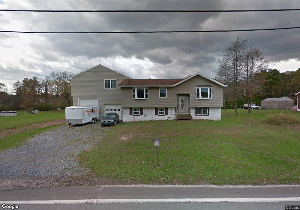 77 Lincoln Dr, Tamaqua, PA 18252 - photo 1