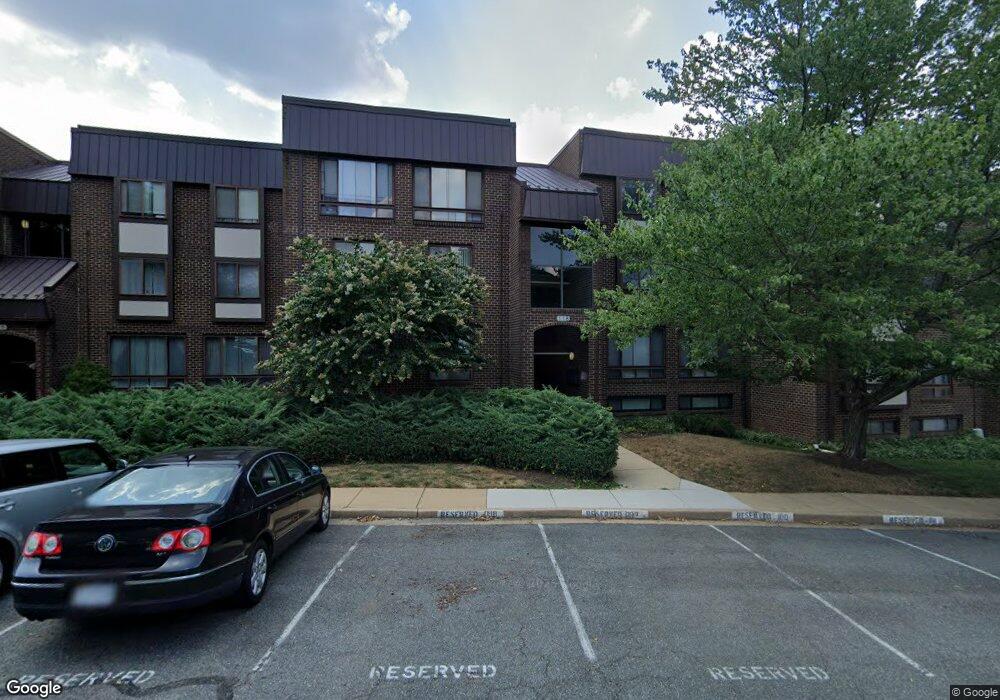 118 Roberts Ln unit 301, Alexandria, VA 22314 - photo 1