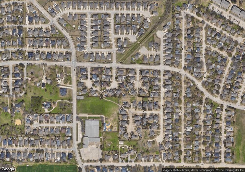 7904 Forest Lakes Ct, North Richland Hills, TX 76182 - photo 1