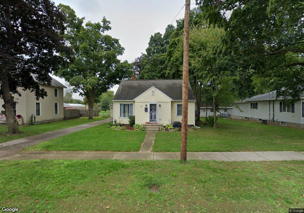 930 Lincoln Lake, Lowell, MI 49331 - photo 1