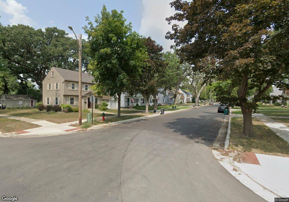 1105 10th St NW, Austin, MN 55912 - photo 1