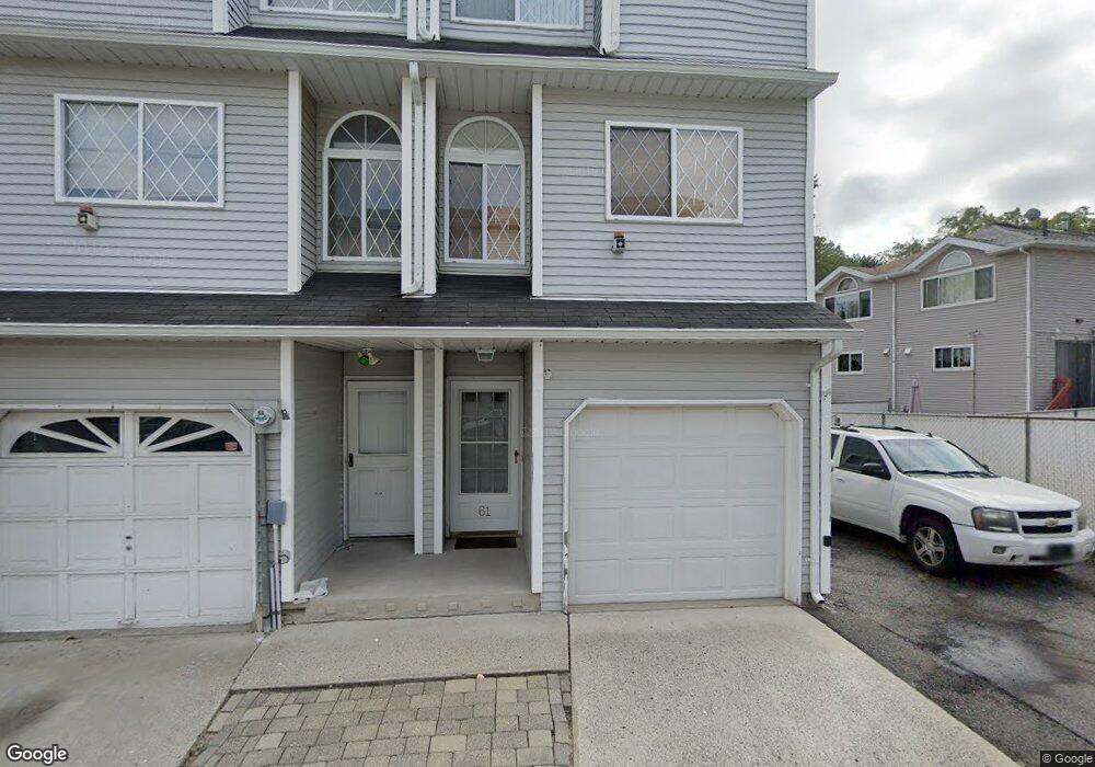 61 Simmons Loop, Staten Island, NY 10314 - photo 1