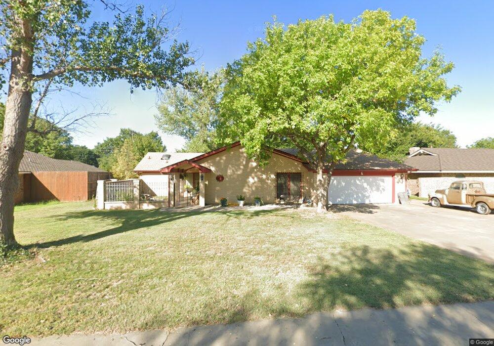 312 Melinda Ln, Dumas, TX 79029 - photo 1