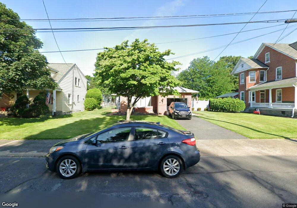 24 S 12th St, Quakertown, PA 18951 - photo 1