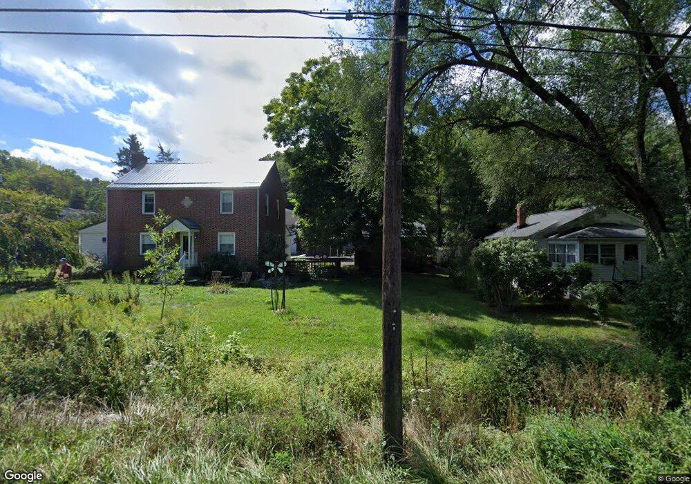 372 Biser St, Berkeley Springs, WV 25411 - photo 1