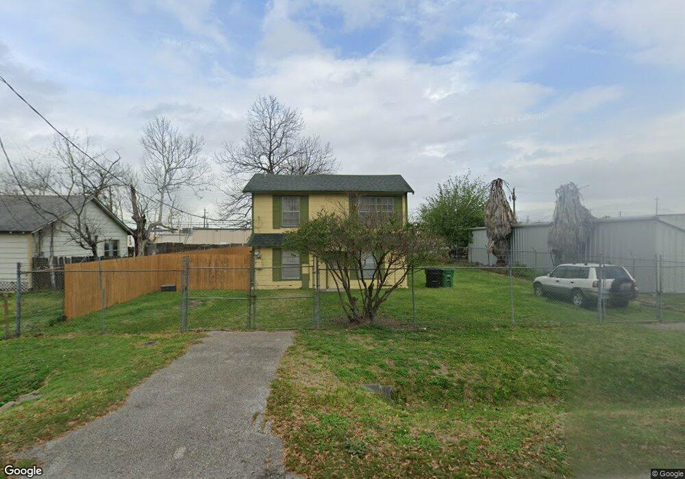 110 Theron St, Houston, TX 77022 - photo 1