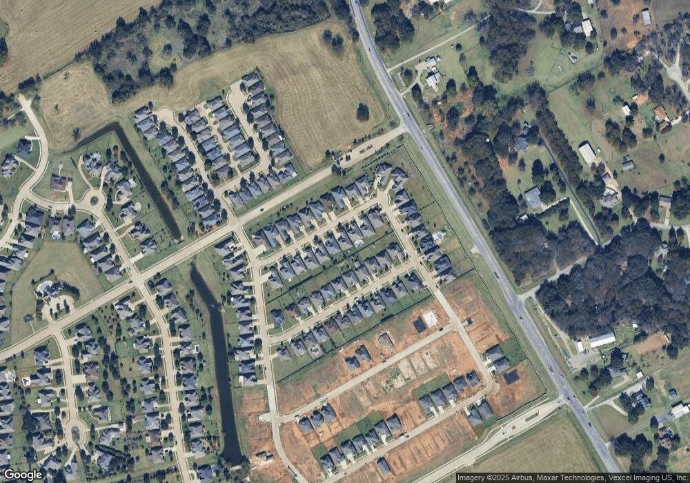 312 Paddle Boat Dr, Granbury, TX 76049 - photo 1