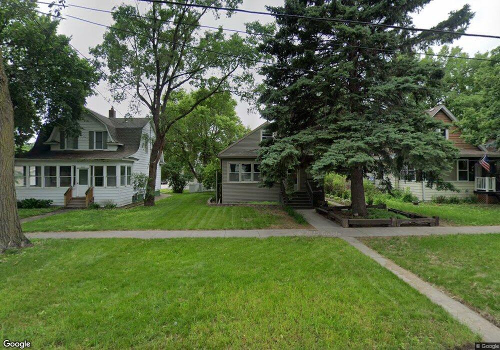 1028 College St N, Fargo, ND 58102 - photo 1