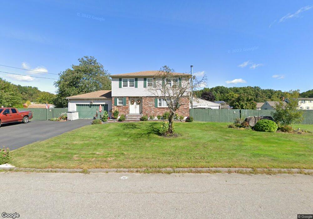 82 Woodburn Dr, Methuen, MA 01844 - photo 1