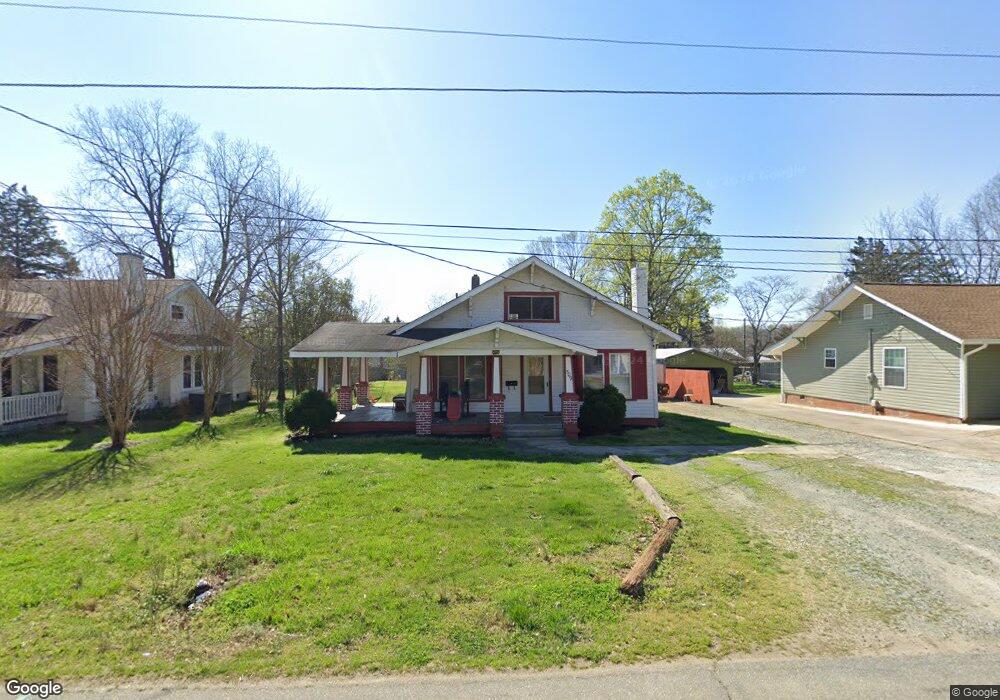 509 W 5th St, Siler City, NC 27344 - photo 1
