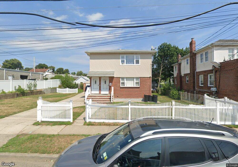 23 Doris Ave unit 1, Franklin Square, NY 11010 - photo 1