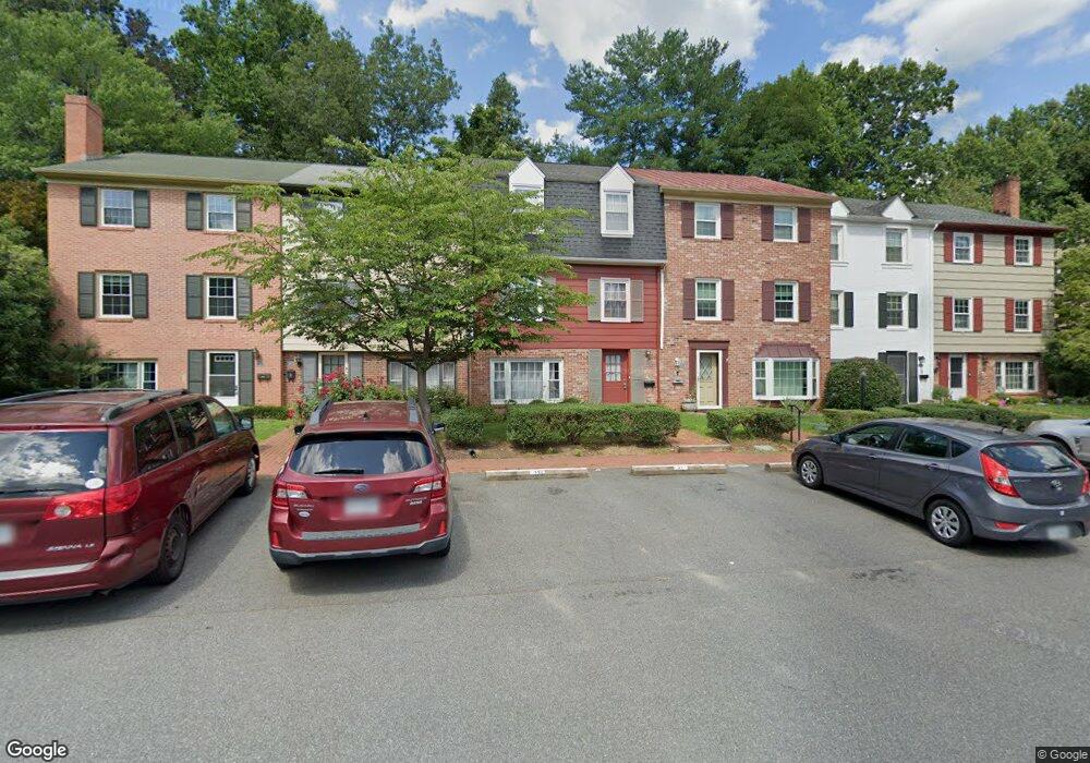 27 Georgetown Green, Charlottesville, VA 22901 - photo 1