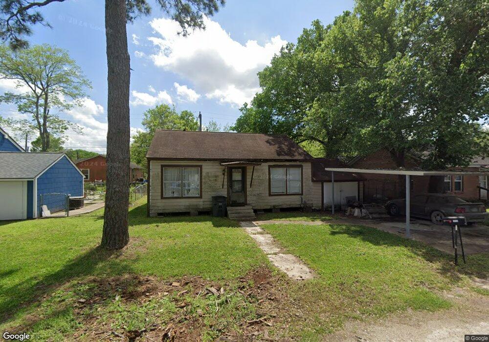 2608 Boring St, Bay City, TX 77414 - photo 1