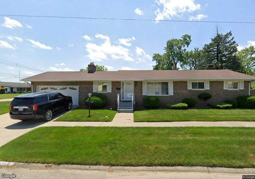 2116 Kent St, Flint, MI 48503 - photo 1
