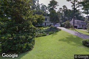 9695 N Pond Cir, Roswell, GA 30076