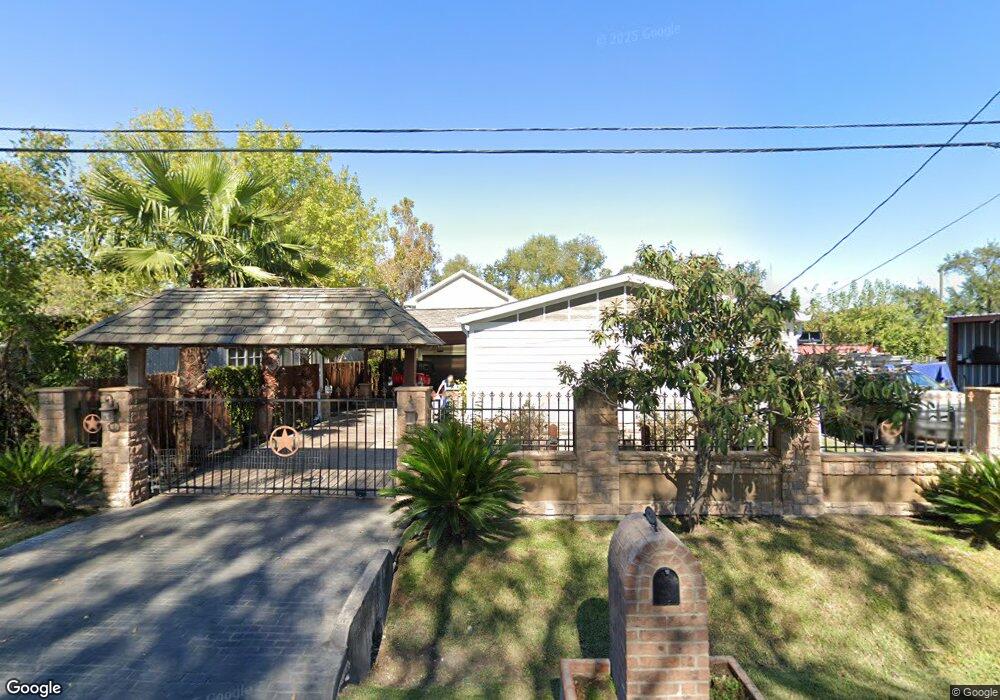 2818 Jorent Dr, Houston, TX 77088 - photo 1