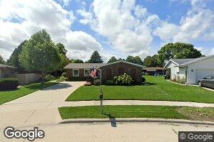2326 W Shelly Ct, Sheboygan, WI 53083