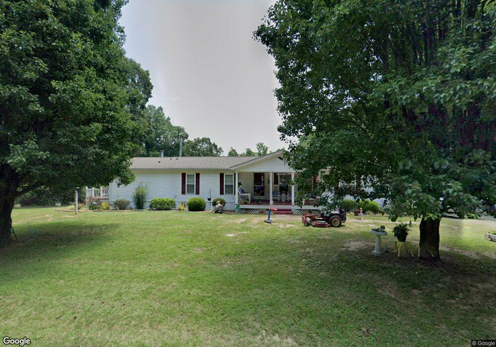495 Waverly Rd, Tennessee Ridge, TN 37178 - photo 1