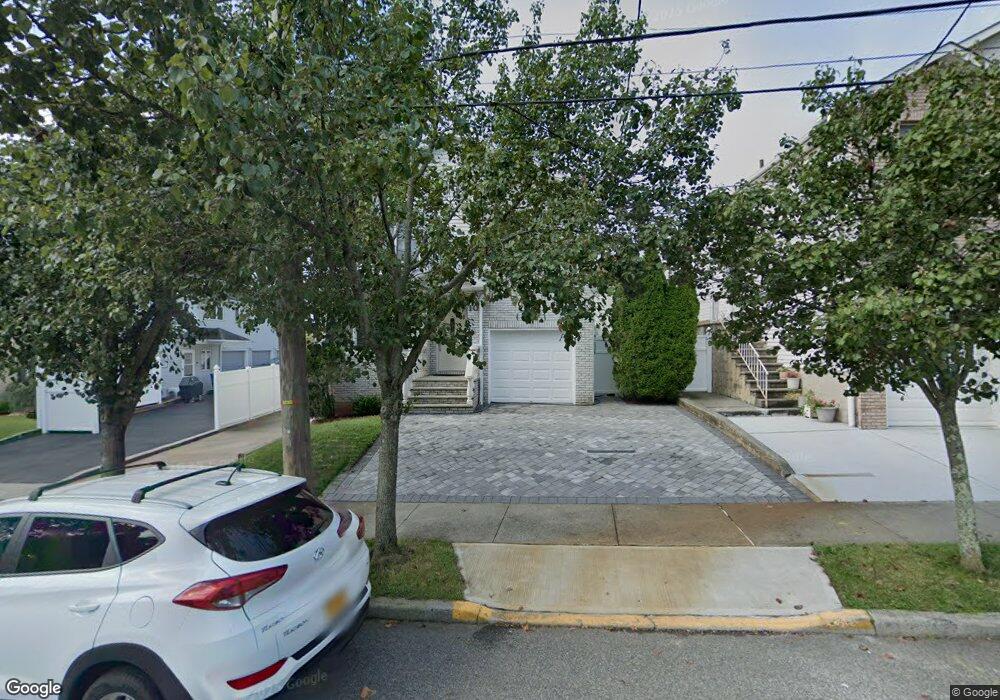 10 Kingdom Ave, Staten Island, NY 10312 - photo 1