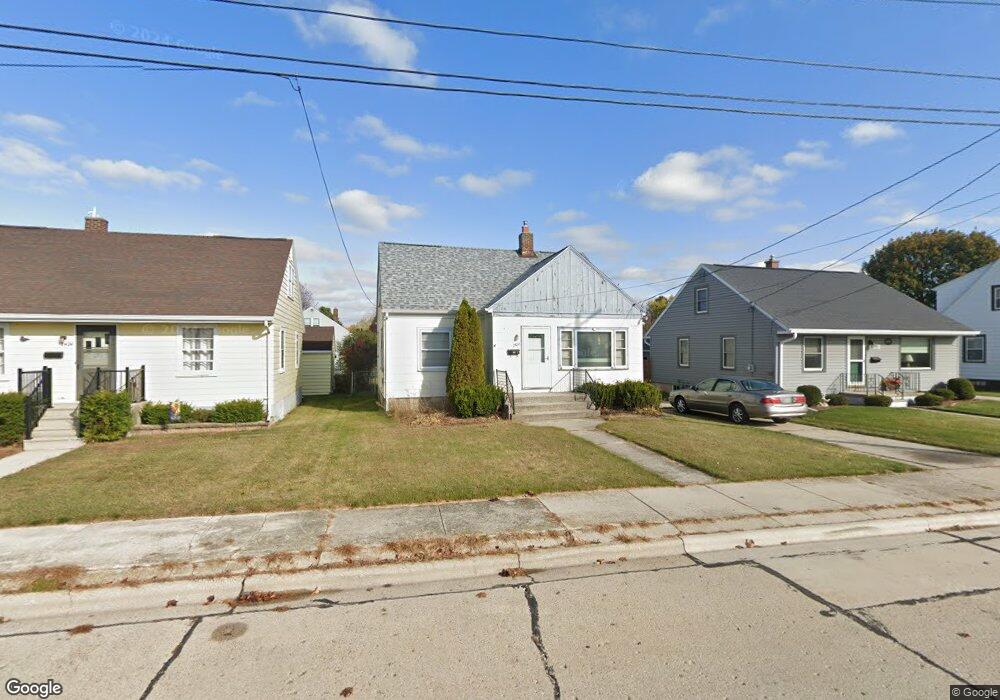 2422 15th St, Two Rivers, WI 54241 - photo 1