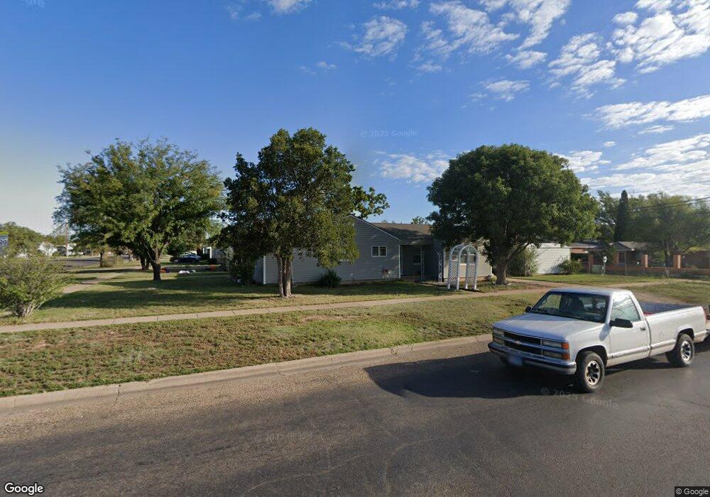 623 S Maddox Ave, Dumas, TX 79029 - photo 1