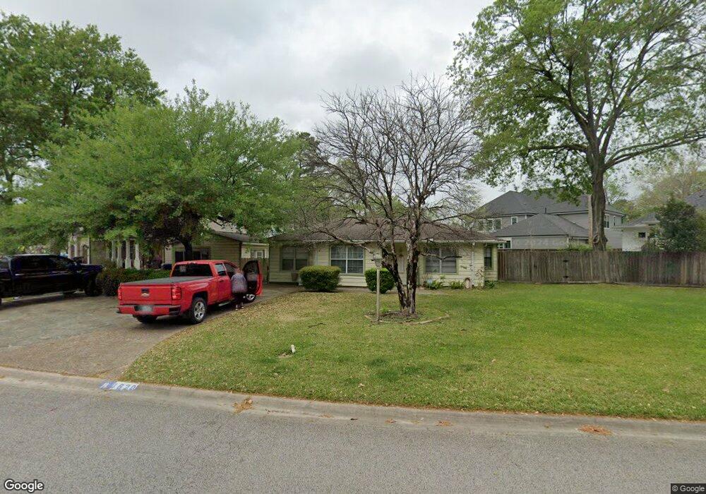 1620 Saxon Dr, Houston, TX 77018 - photo 1