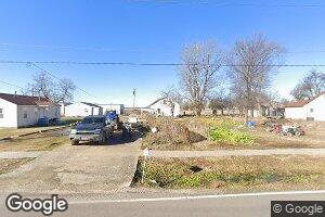 704 S Main St, Gideon, MO 63848