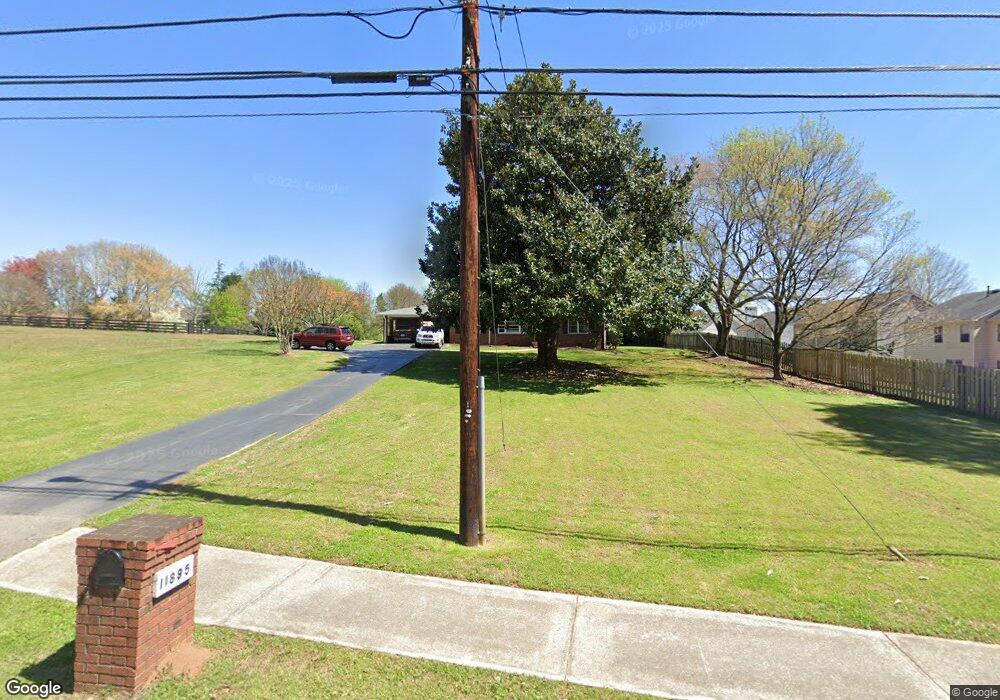 11895 Crabapple Rd, Roswell, GA 30075 - photo 1