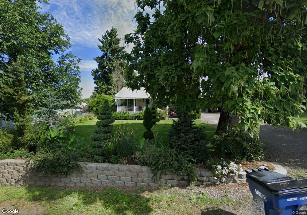 2405 1st St NE, East Wenatchee, WA 98802 - photo 1