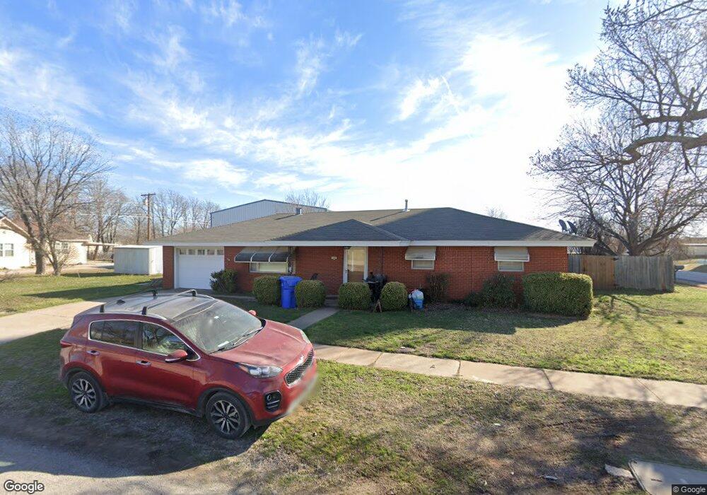 108 SW 6th St, Cache, OK 73527 - photo 1