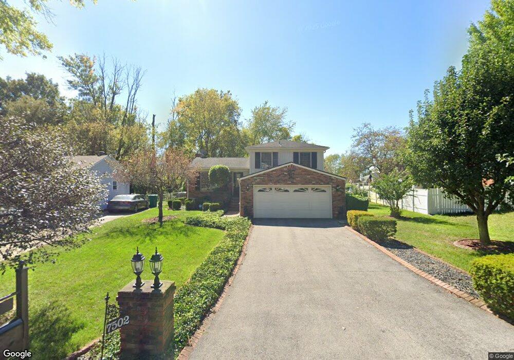 7502 Appletree Way, Louisville, KY 40228 - photo 1