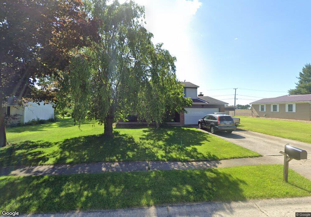 1565 Rosedale Ave, Bucyrus, OH 44820 - photo 1