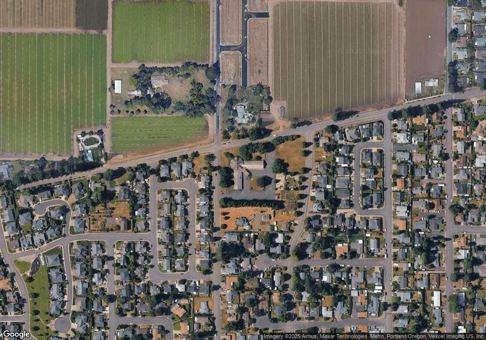 1520 N Holly St, Canby, OR 97013 - photo 1