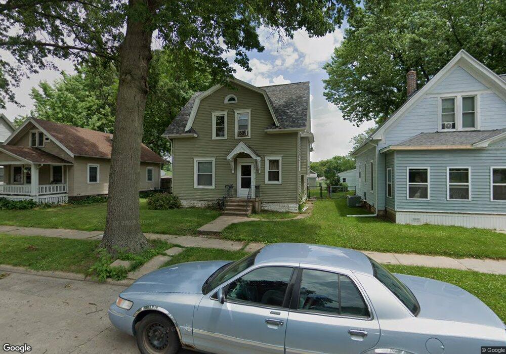 1841 Mallory St SW, Cedar Rapids, IA 52404 - photo 1