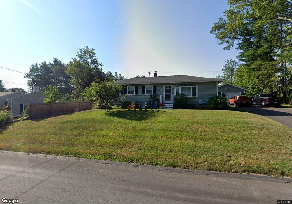10 Durham St, Nashua, NH 03063 - photo 1
