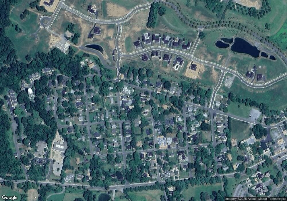 206 Locust St, Middleburg, VA 20117 - photo 1