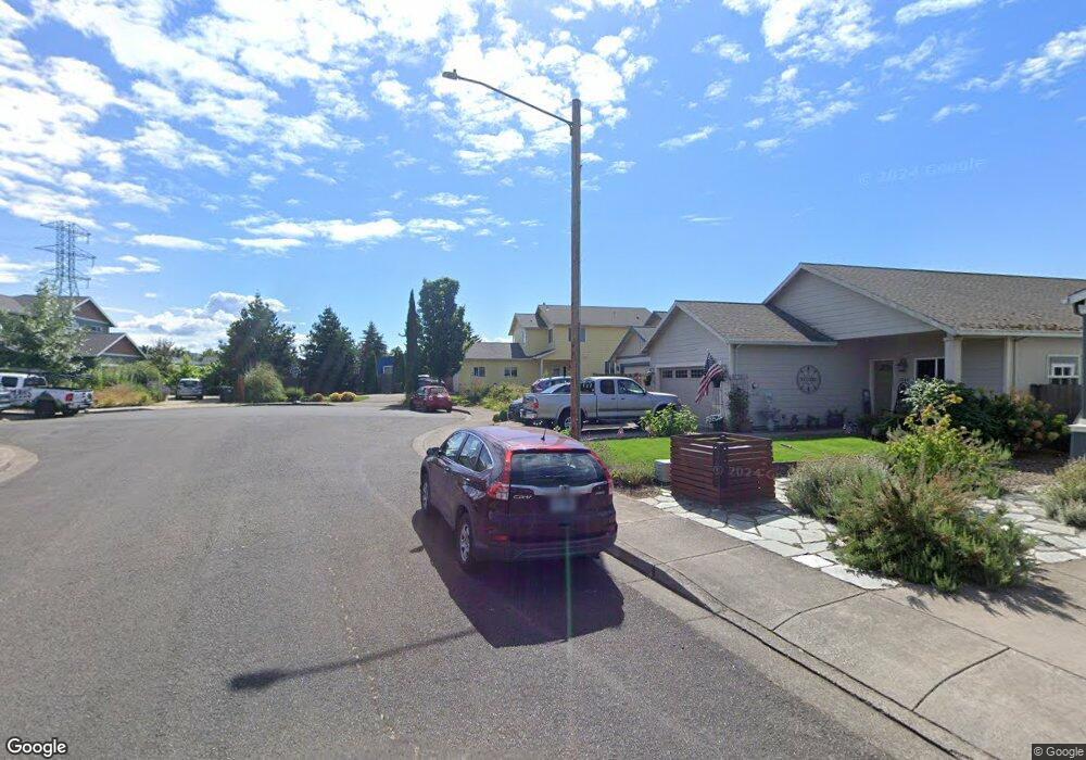 1223 W Quinalt St, Springfield, OR 97477 - photo 1