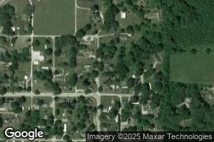 21 Center St, Worthington, IN 47471