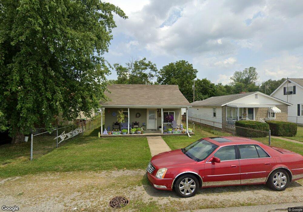 261 Mcshane St, Columbus, IN 47201 - photo 1