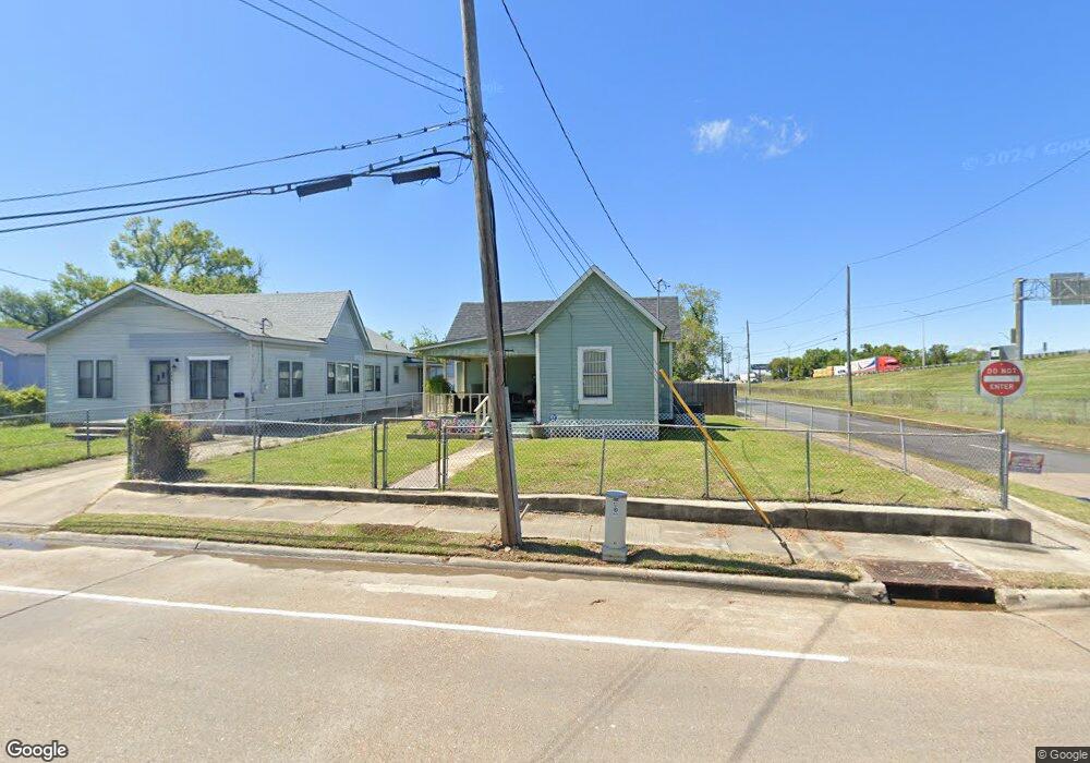302 Kirkman St, Lake Charles, LA 70601 - photo 1