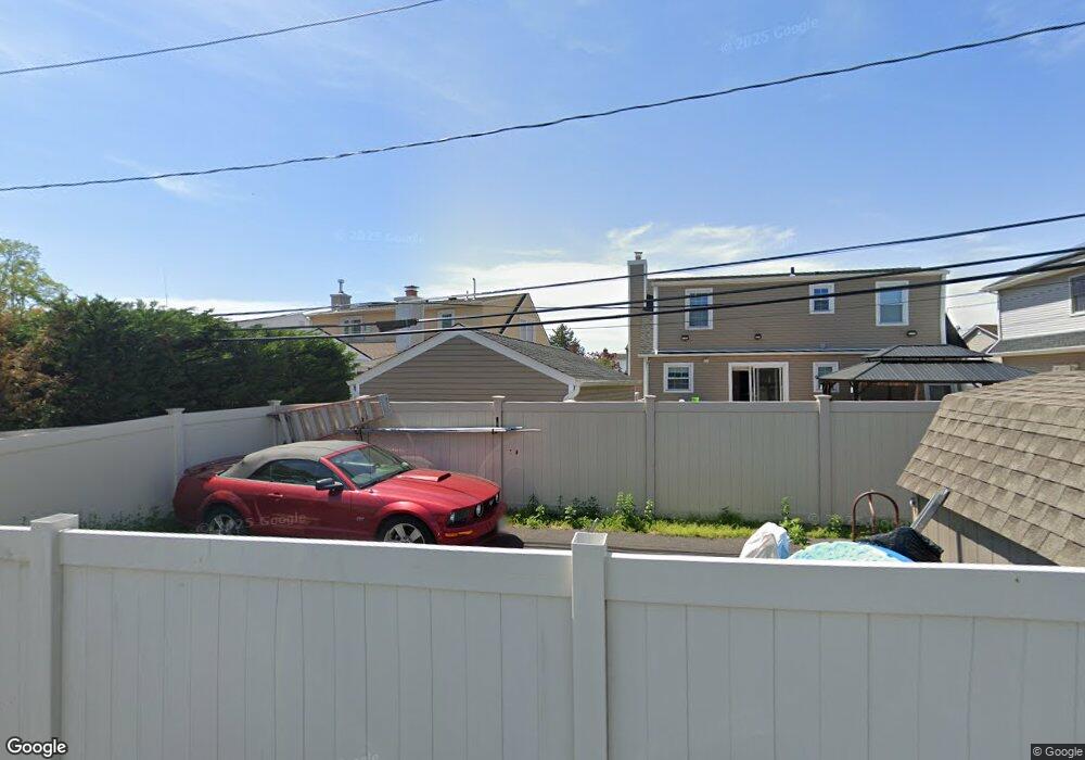 890 Tyler St, Franklin Square, NY 11010 - photo 1