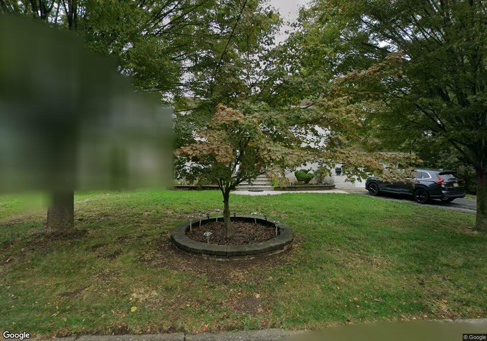 556 Green Valley Rd, Paramus, NJ 07652 - photo 1