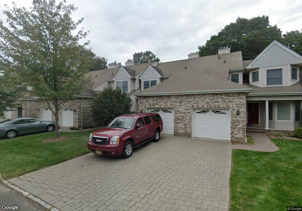 6 Trotters Ln, Allendale, NJ 07401 - photo 1