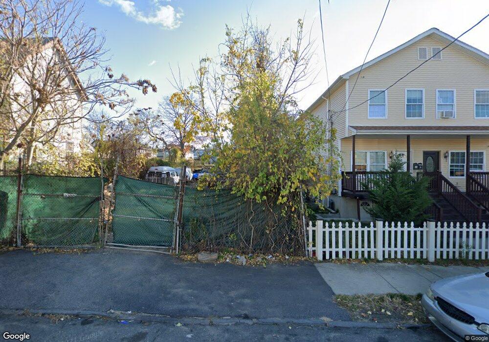 42 Calhoun Ave, Bridgeport, CT 06604 - photo 1