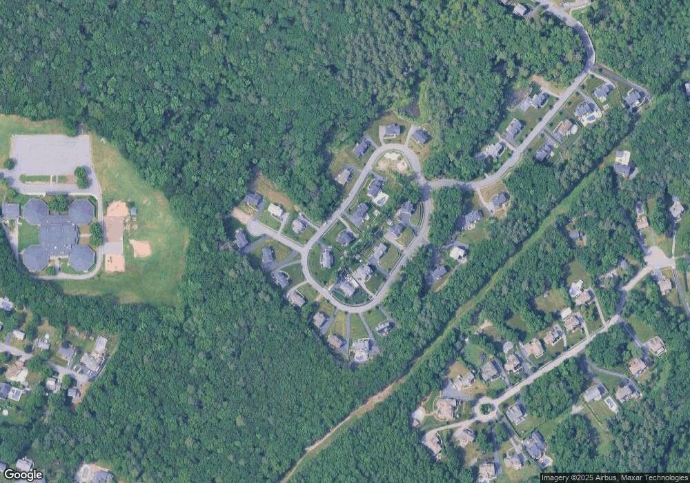 15 Murray Hill Cir, Wilmington, MA 01887 - photo 1