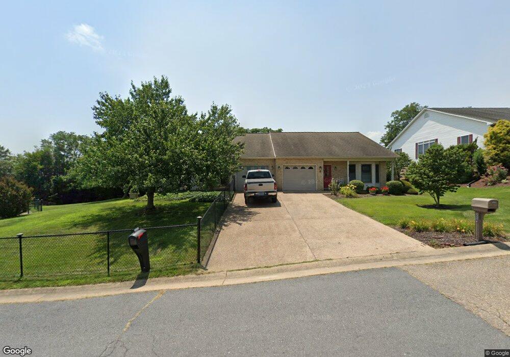 320 Diana Ct, Harrisonburg, VA 22801 - photo 1