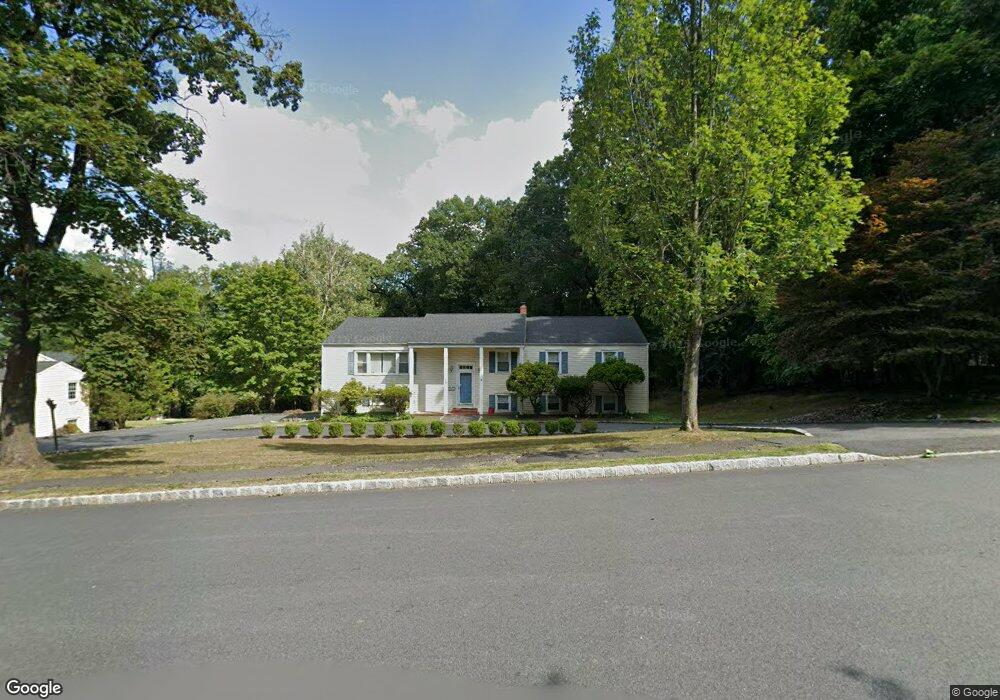 29 Cliffside Dr, Livingston, NJ 07039 - photo 1