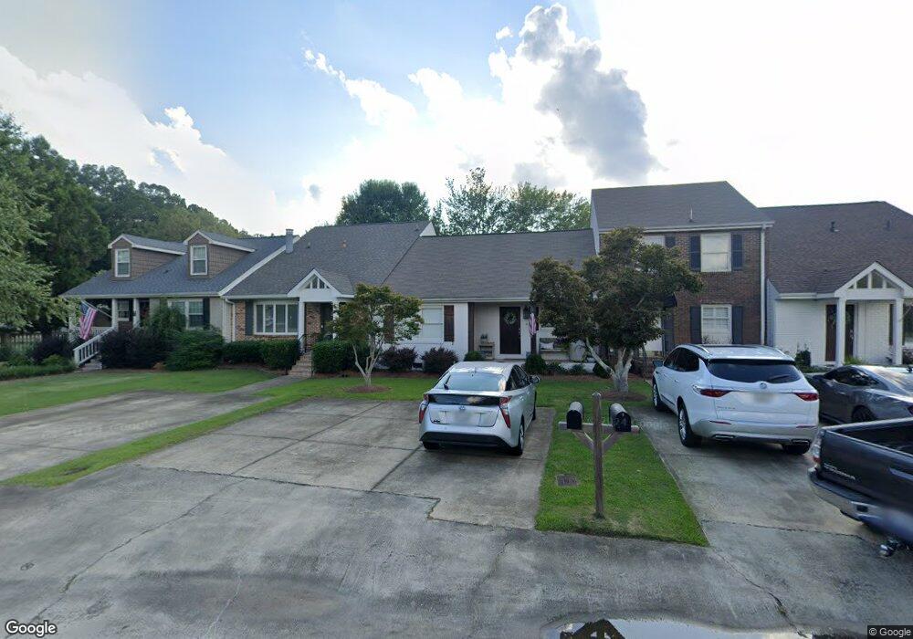 423 Lakepoint Dr, Gadsden, AL 35901 - photo 1